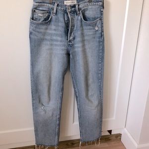 Denim forum Yoko high rise slim.